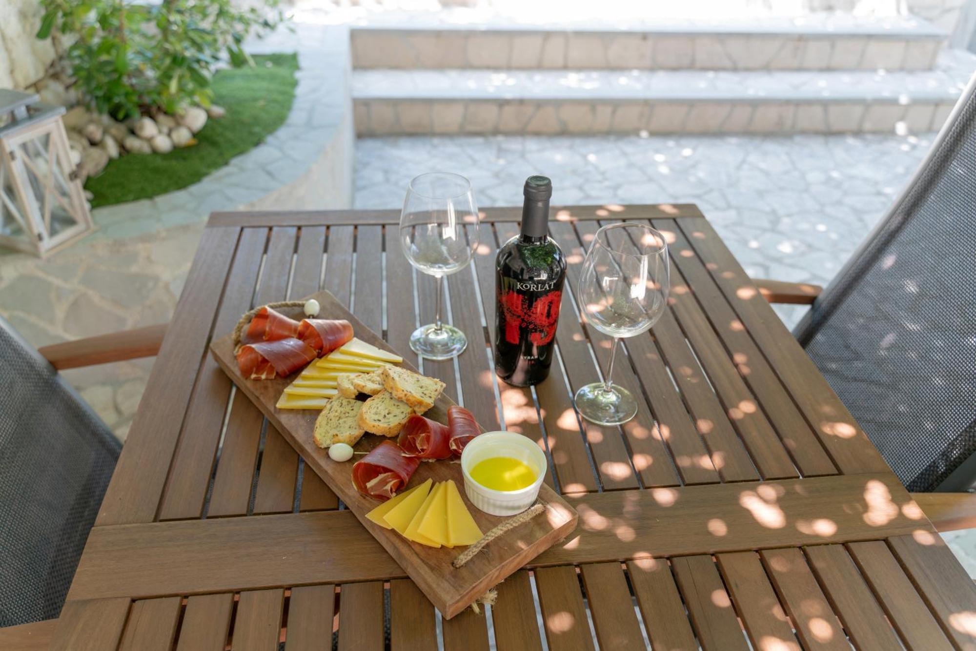 Apartments Srdanovic Omis Exterior photo