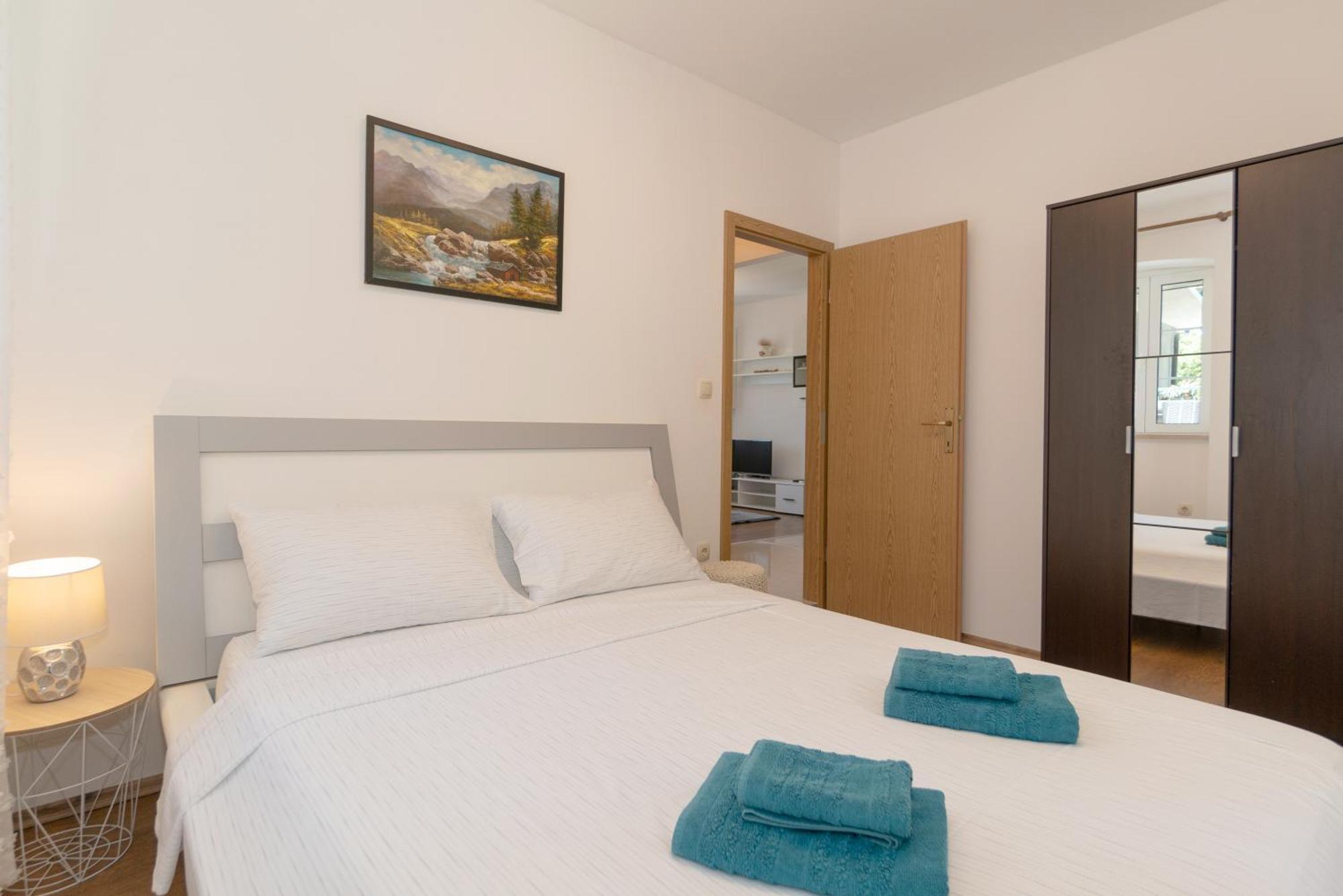 Apartments Srdanovic Omis Exterior photo