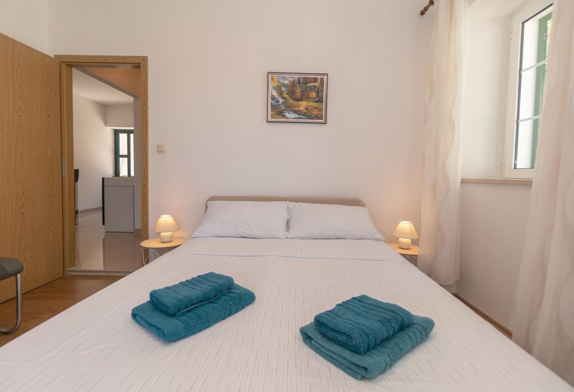 Apartments Srdanovic Omis Exterior photo